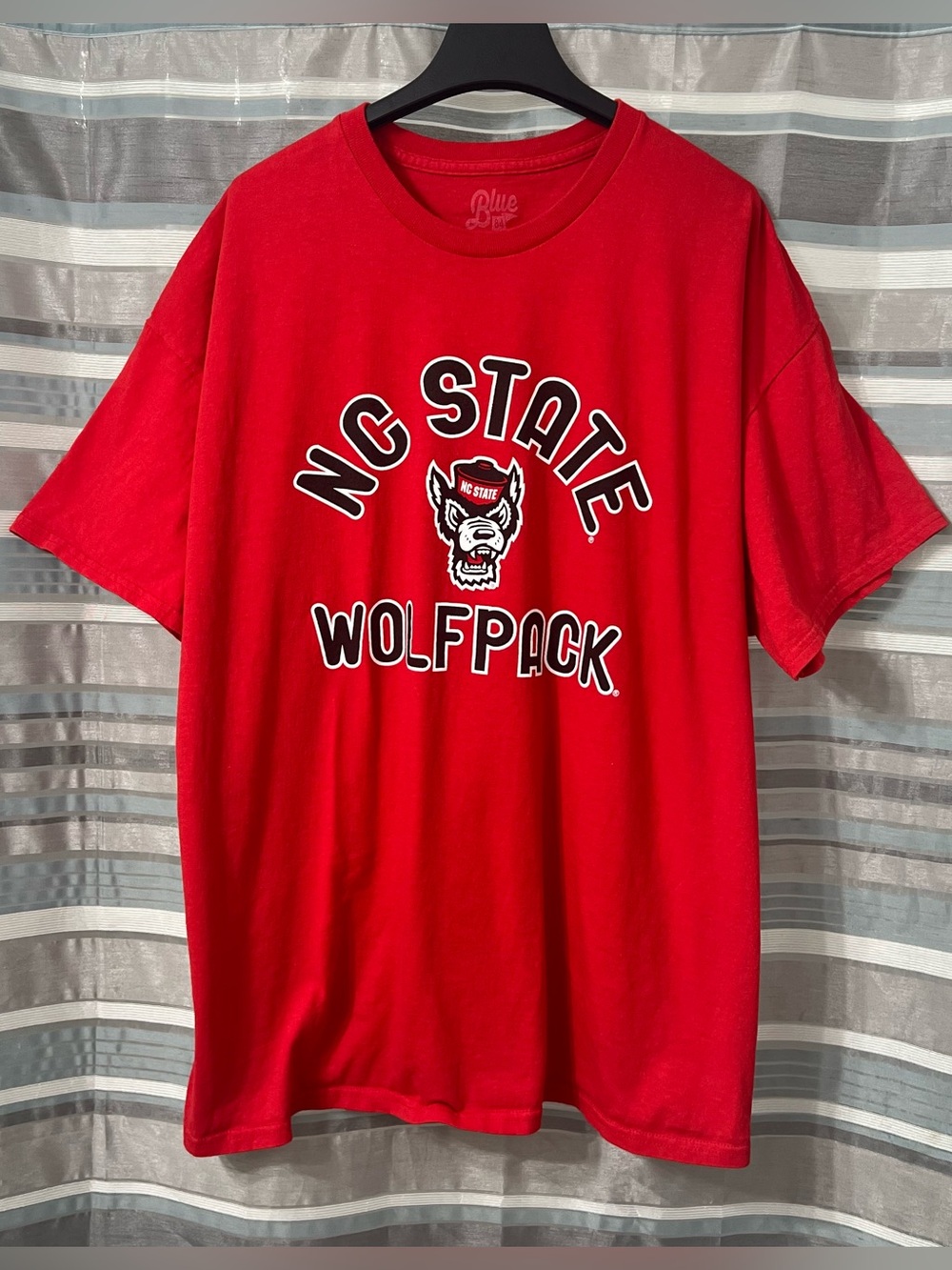 NC State Wolfpack Logo Red Graphic Tee